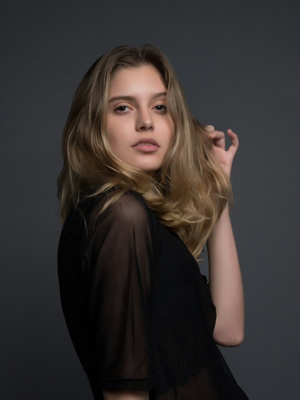 ვერა — რიბანა ტოპი